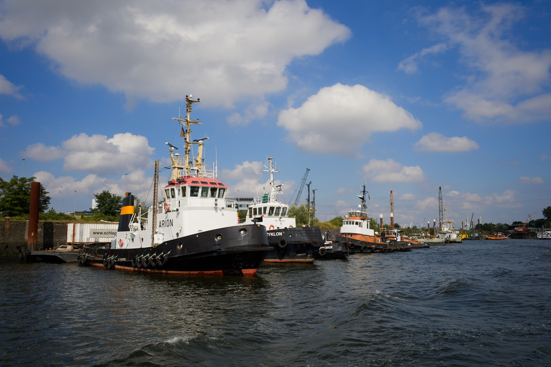 Hamburg Hafen Schlepper